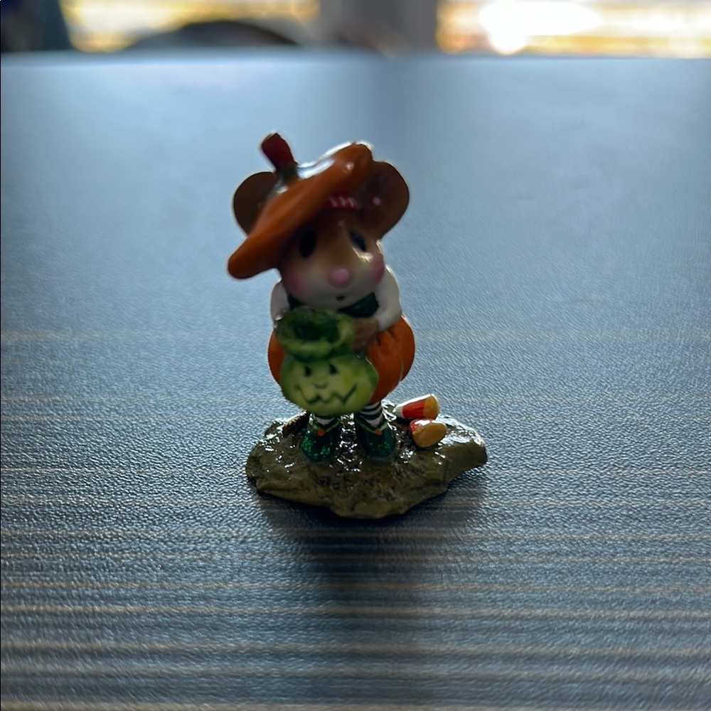 Wee Forest Folk Pumpkin Treater M-350